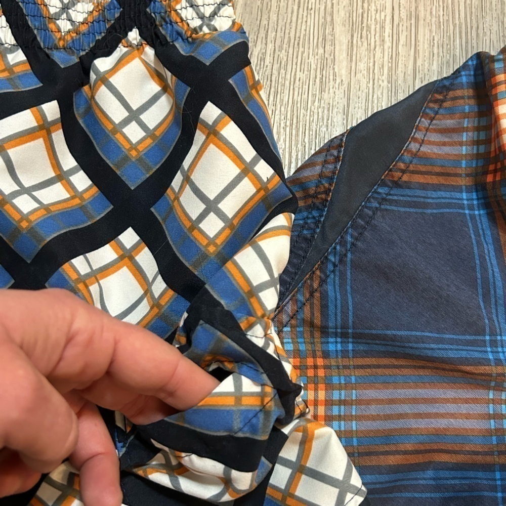 Boys size 6 swim trunks swim suit shorts. Both like new. - Picture 4 of 8